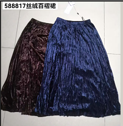 588817秋款上新 丝绒百褶裙