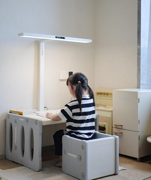 【开学季 眼科专家推荐3.9发货】目瞳桌面大路灯（56颗大灯珠） 商品图0