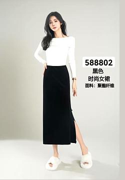 588802 丝绒盘扣半裙 商品图0