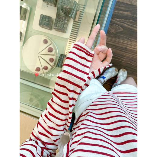 <曾小咸推荐>韩系条纹设计慵懒风长袖T恤【预售款，预计3-15天发货】 商品图2