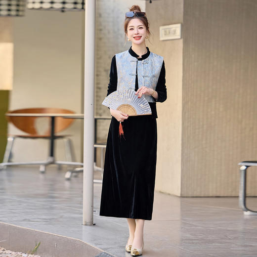 新中式连衣裙新款气质马甲黑色内搭打底丝绒套装裙EBDU952 商品图2