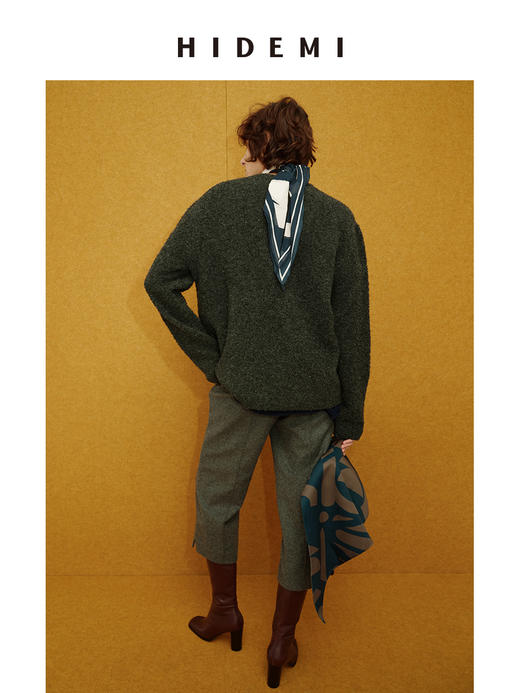 HIDEMI 进口强缩肌理澳洲美利奴羊毛v领大阔型厚款oversize套头慵懒毛衣 商品图6