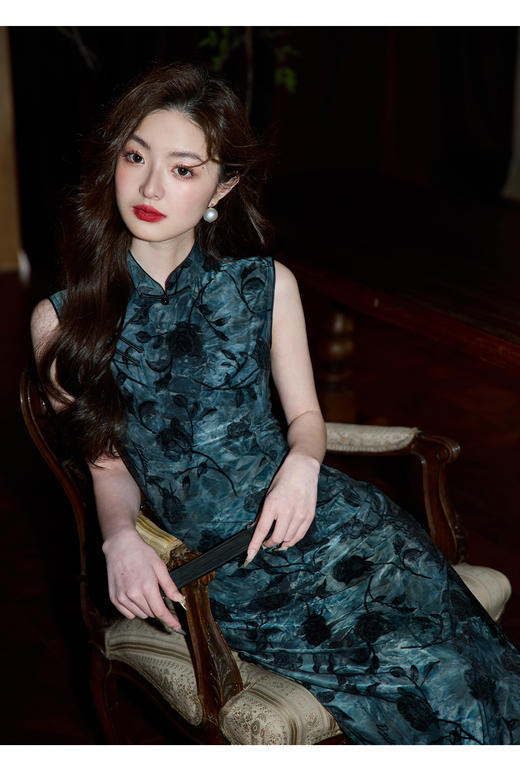 弹力牛奶丝藏青色新中式旗袍夏1037 商品图1