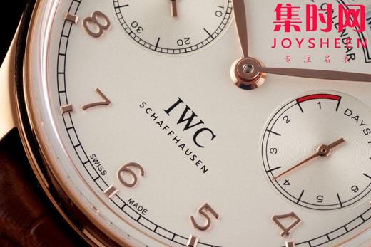 AZ万国葡萄牙系列年历腕表 葡七万年历 男士腕表 集时分针、日期、星期、月份和动显于一身。 商品图4