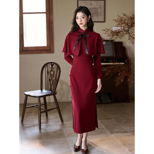 LSB4024国风新中式红色订婚旗袍2025新款套装秋季年轻女气质显瘦 商品图3