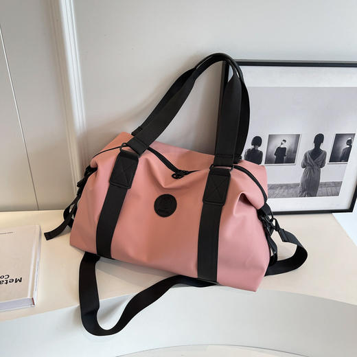 【轻便大容量多用包】轻便手提单肩旅行包 新款大容量休闲运动外出斜挎包 手提单肩斜挎随心换 健身出游全搞定  耐用又时尚 商品图9