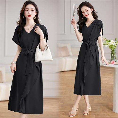 法式气质名媛V领连衣裙新款日系风绑带收腰显瘦长裙SNX2788 商品图1