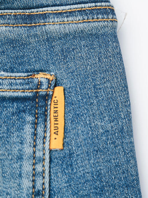 经典重塑！直筒牛仔长裤，搭配风衣尽显随性大气 商品图3