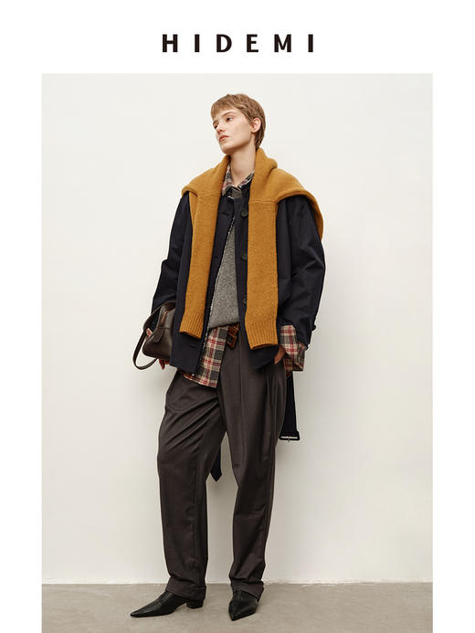 HIDEMI 深藏青极简手工毛边双层拼接立领口袋款短款外套 商品图4