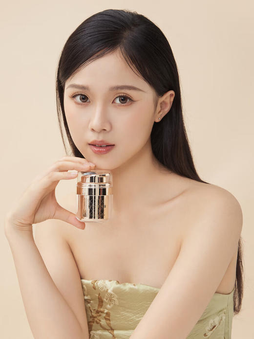 YECULOR钥界持妆无暇滴滴霜粉底液蒂蒂DD防水防汗持久遮瑕粉底霜 亮肤色 30g 商品图2