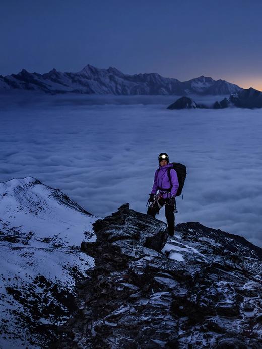 重工刺绣冲锋衣，硬核户外装备。全压胶防水抗风连帽夹克C082460 商品图6