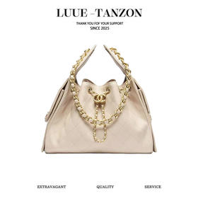 香奈儿  25S small hobo 抽绳水桶包 米白色鱼子酱  (LZ)