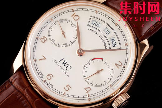 AZ万国葡萄牙系列年历腕表 葡七万年历 男士腕表 集时分针、日期、星期、月份和动显于一身。 商品图2