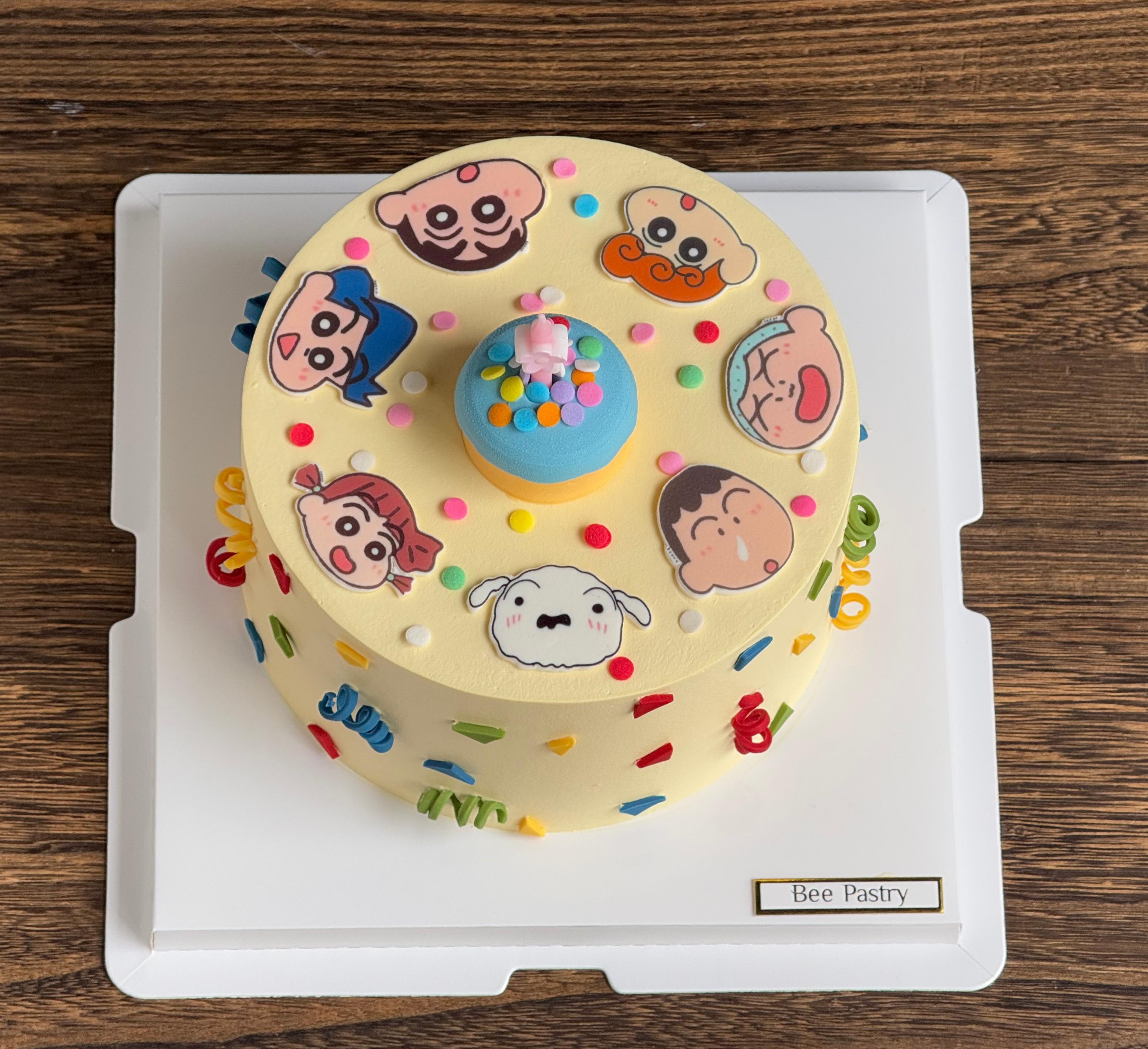 蜡笔小新糯米纸蛋糕