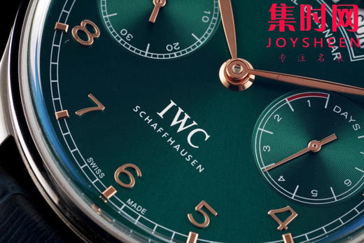 AZ万国葡萄牙系列年历腕表 葡七万年历 男士腕表 集时分针、日期、星期、月份和动显于一身。 商品图4