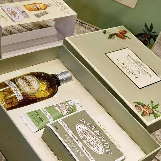 【秋冬焕新 欧舒丹甜扁桃奢护礼盒】欧舒丹身体乳礼盒甜扁桃紧致套装(护手霜30ml+沐浴油250ml+美体乳200ml)保湿滋润 商品图1