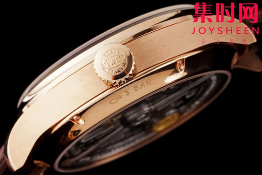 AZ万国葡萄牙系列年历腕表 葡七万年历 男士腕表 集时分针、日期、星期、月份和动显于一身。 商品图7