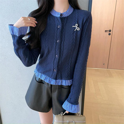 直发【9512】miu系 设计感假两件法式开衫荷叶边上衣（送蝴蝶别针） 商品图0