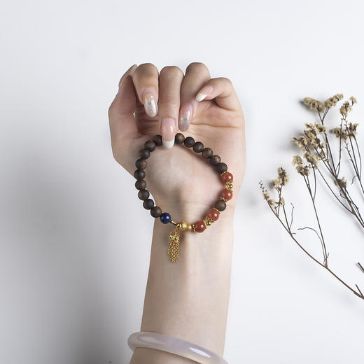 xy0568沉香+南红青金石醒狮手串 商品图7