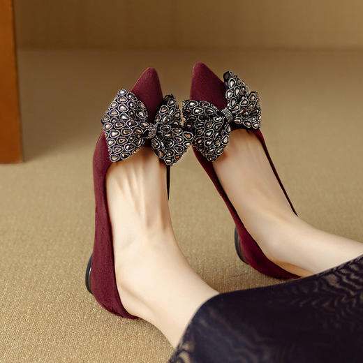 【预售5天】法式尖头水钻蝴蝶结浅口单鞋女平底鞋低跟配裙子通勤鞋DB&M6556 商品图2