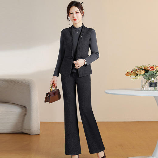 QYM LM8501-Y时尚三件套装马甲+长袖打底衫高腰直筒裤裤套装 商品图1