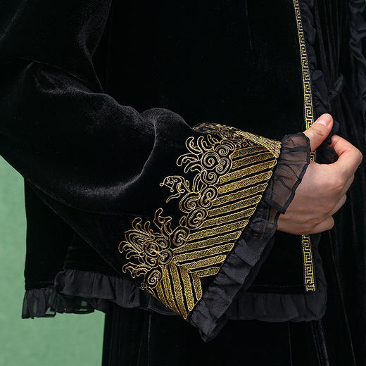 【林栖设计小店】（现货）凤衔灵芝外套真丝丝绒绣花新中式2025秋冬新款上衣女1954020 商品图7