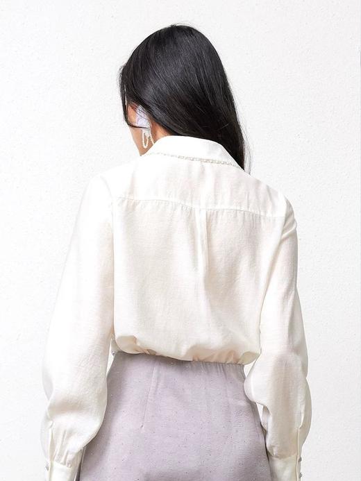 3楼FEXATA服饰(新百)    珍珠羽毛钻饰白衬衫 商品图2
