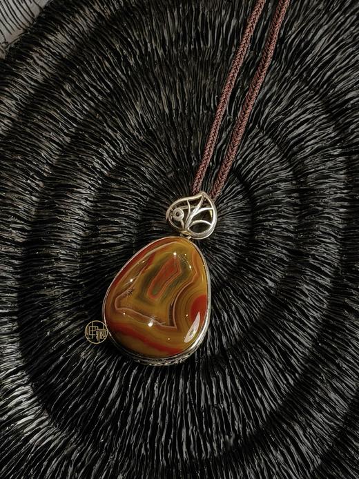 战国红银饰吊坠 商品图1