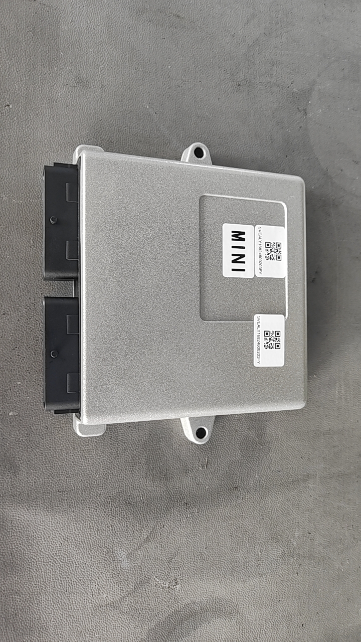 车控盒总成   372200100J0260A