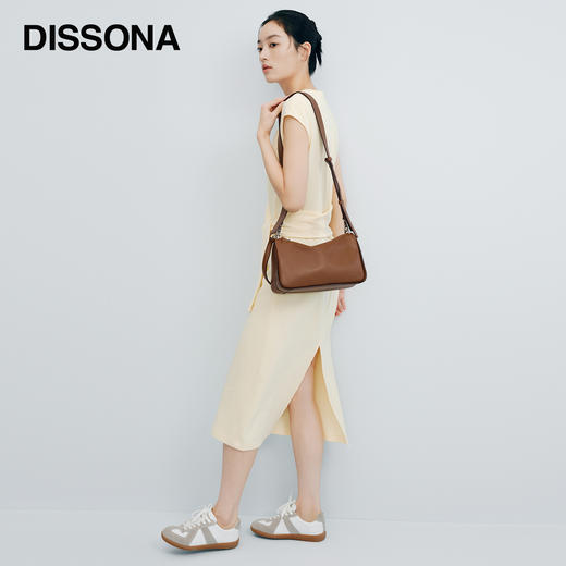 DISSONA迪桑娜【豆豆同款】闲趣-吐司系列小号双肩带腋下包枕头包 商品图8