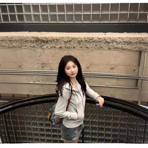 FZ-23-282修身卫衣女休闲春秋慵懒连帽瑜伽外套春季加绒户外保暖上衣 商品图4