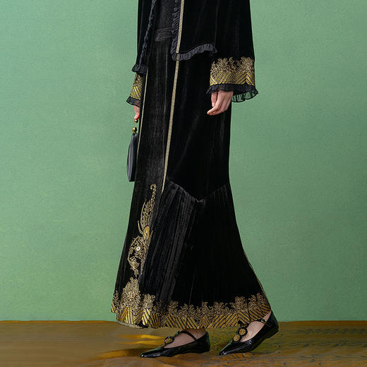 【林栖设计小店】凤衔灵芝马面裙真丝丝绒绣花2025秋冬新款女1953227 商品图1