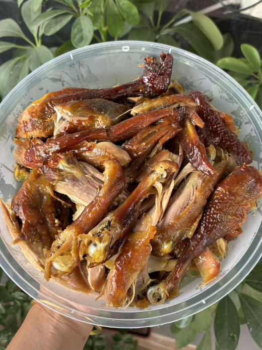 水头老陈家的熏鸡1.5-1.8斤 商品图0