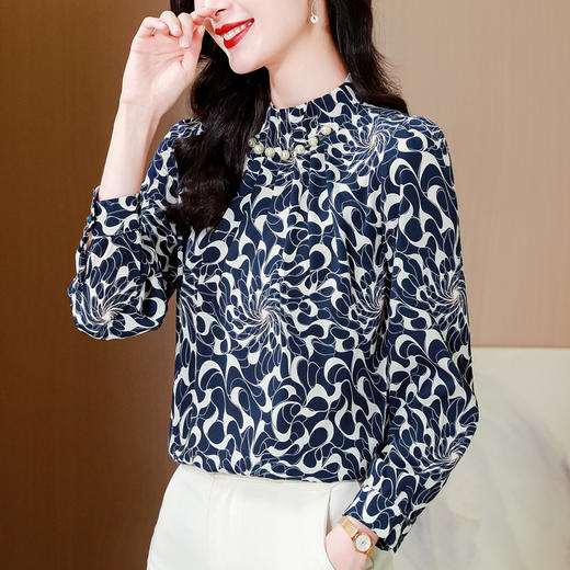 KQL 369H9979立领钉珠印花长袖雪纺衬衫 商品图3