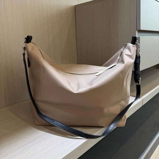 珑骧Le Slouchy-C女包中号斜挎Hobo包082501 商品图11