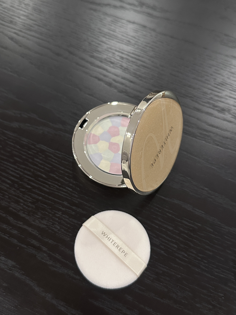 whiterepe莫奈花园月光粉饼