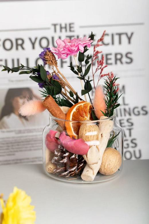 大颗花材，无碎渣🌹🍑【干花精油香薰】附精油，让生活遇见温柔芬芳~玫瑰、蜜桃味，它更含蓄、更贴近自然，一点点渗透进空气里，也揉进了日常的缝隙中~疲惫的时候，闻见它的味道；读书的时候，它在旁边悄悄绽放 商品图9