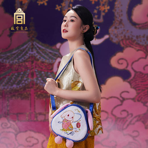  【故宫官方出品】2025故宫朕的心意中秋月饼礼盒 （御花园之梦毛绒公仔玩偶系列） 商品图4