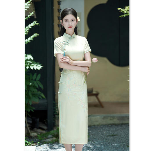 SKY 66957素雅中式长款仿醋酸提花绣花旗袍复古国风 商品图3