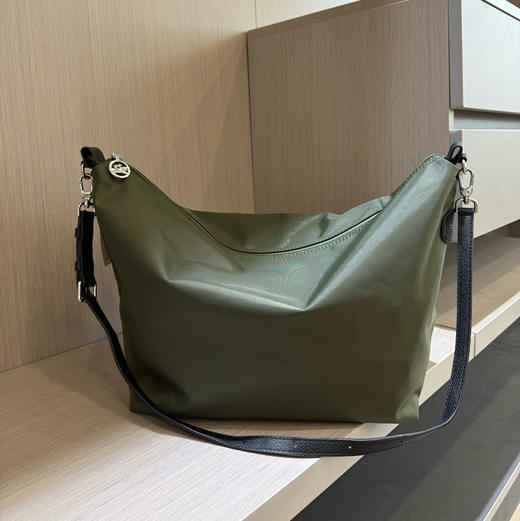 珑骧Le Slouchy-C女包中号斜挎Hobo包082501 商品图10