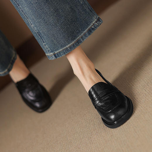 【预售5天】乐福鞋质感气质头层羊皮圆头，高跟舒适百搭单鞋英伦风粗跟HB&5569 商品图3