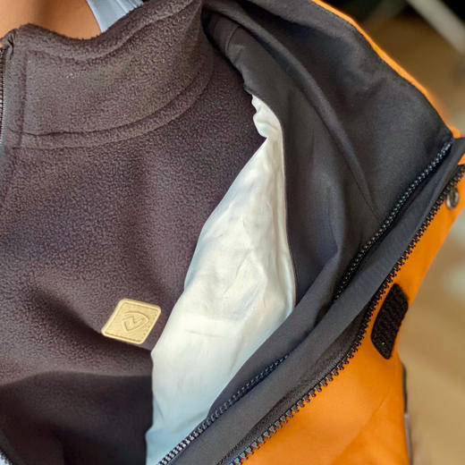 诺诗兰童装三穿冲锋衣，外层暴雨级防水，搭配摇粒绒内里，一衣三穿 商品图2