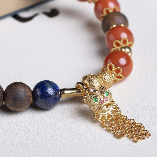 xy0568沉香+南红青金石醒狮手串 商品图5