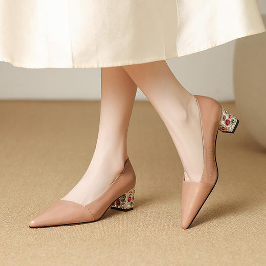 【预售5天】法式复古风粗跟单鞋真皮蓝色尖头水钻高跟鞋春夏时尚中跟单鞋MLS&A1021 商品图1