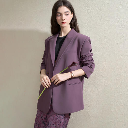西遇气质高级感紫色正肩通勤西装外套女秋季廓形百搭休闲西服V2951190 商品图4