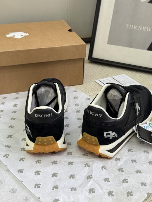 点此购买 迪桑特CHRON系列男女款德训休闲鞋 98 328393 商品图11