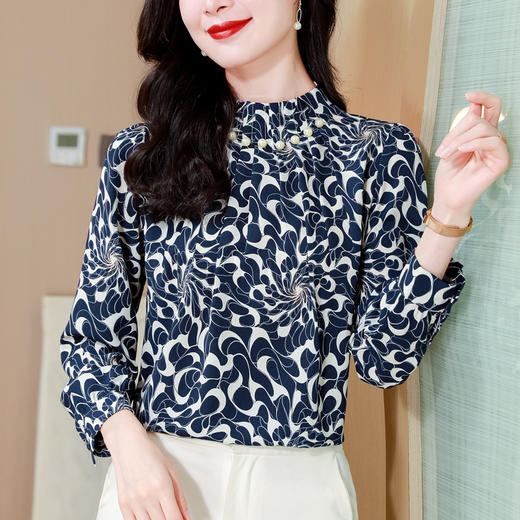 KQL 369H9979立领钉珠印花长袖雪纺衬衫 商品图2