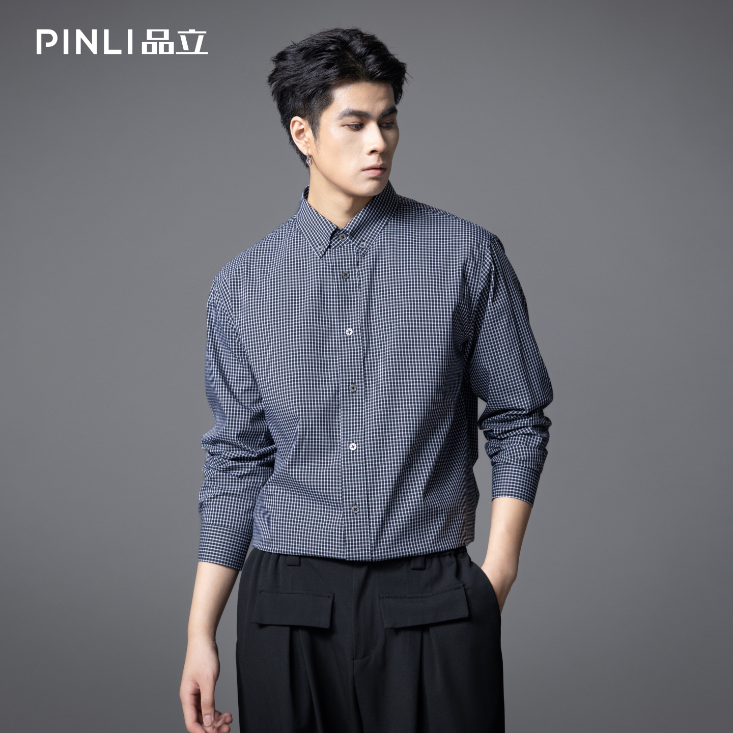 PINLI品立春季新款商务休闲长袖衬衫男扣领尖领格子宽松衬衣GD253113062