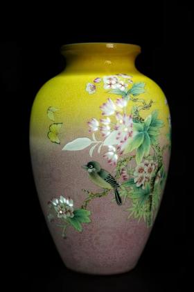 渐变扒花玲珑春色满园赏瓶