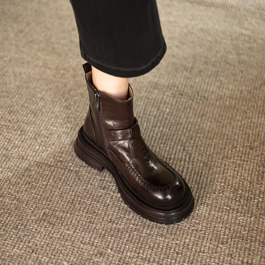 阿么手工女鞋皮带扣英伦风机车短靴女秋冬时髦小个子百搭靴子5CM 商品图2